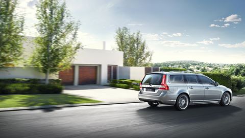 Volvo V70 Pictures and Gallery 