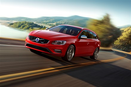 Volvo V60, model year 2015, running footage 