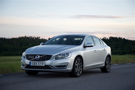 Volvo S60, model year 2015, running footage