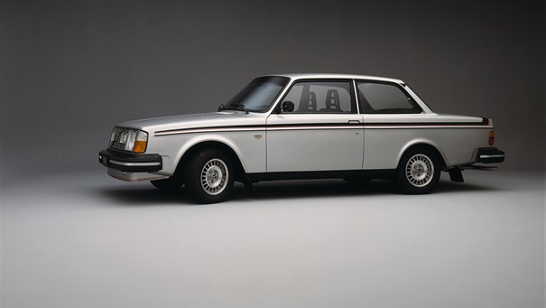 VOLVO 242 (1974-1984)